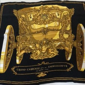 NEW Hermès 70 cm Scarf